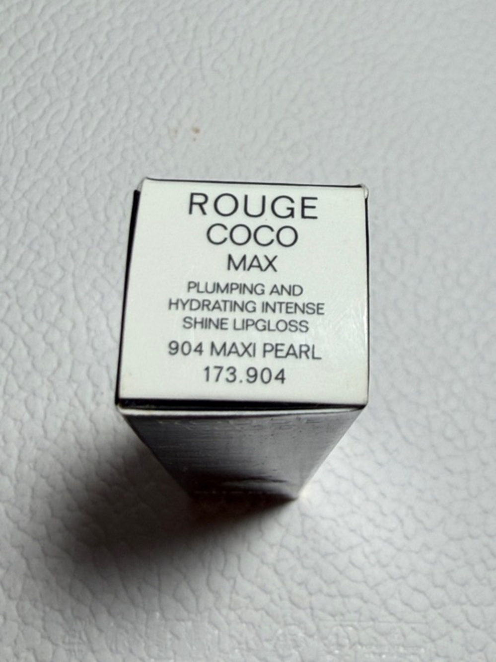 CHANEL Rouge Coco Max Lip Gloss 904 Maxi Pearl — Black & Gold Accents - Picture 2 of 7